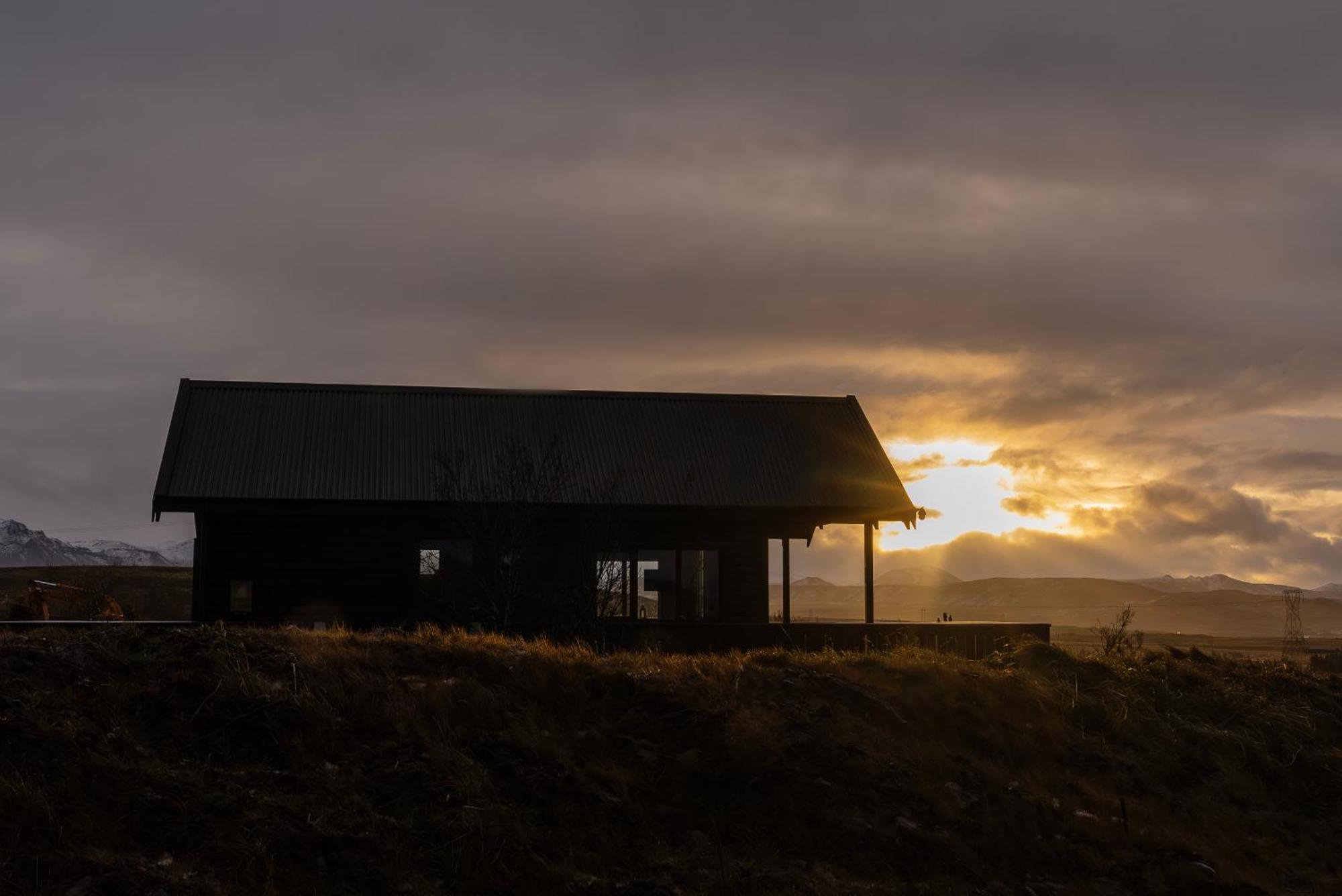 Cozy Cabin Near Golden Circle With Panoramic Views Mosfellsbaer Exterior photo